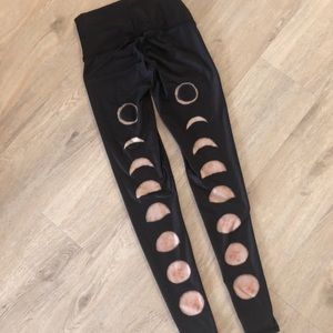 Teeki Sun & Moon Hot Pant✨